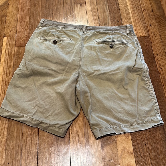 American Eagle Classic Distressed Shorts - Picture 9 of 13
